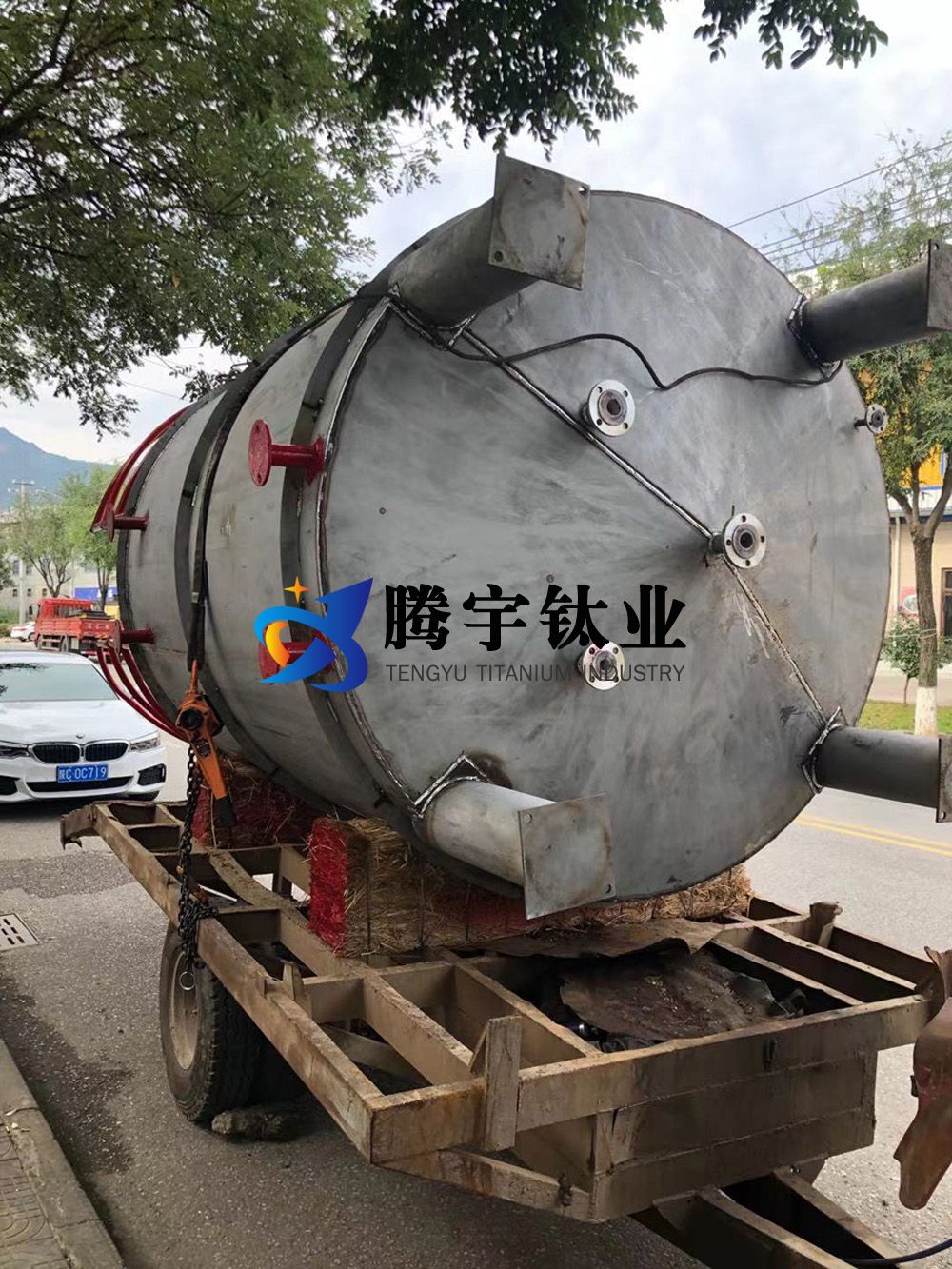 定制化工海洋工程環(huán)保用TA1/TA2/TA9/TA10鈦儲罐